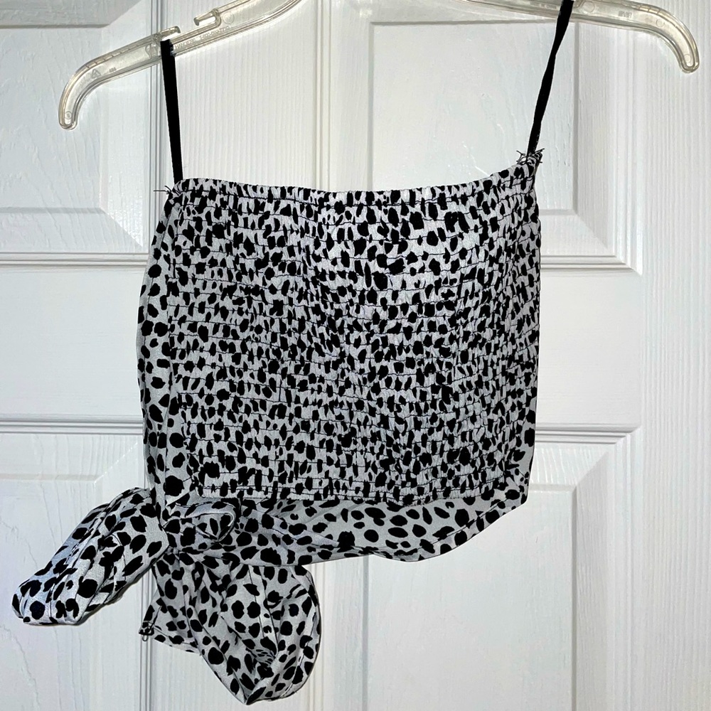 SHEIN Tie Back Crop Top